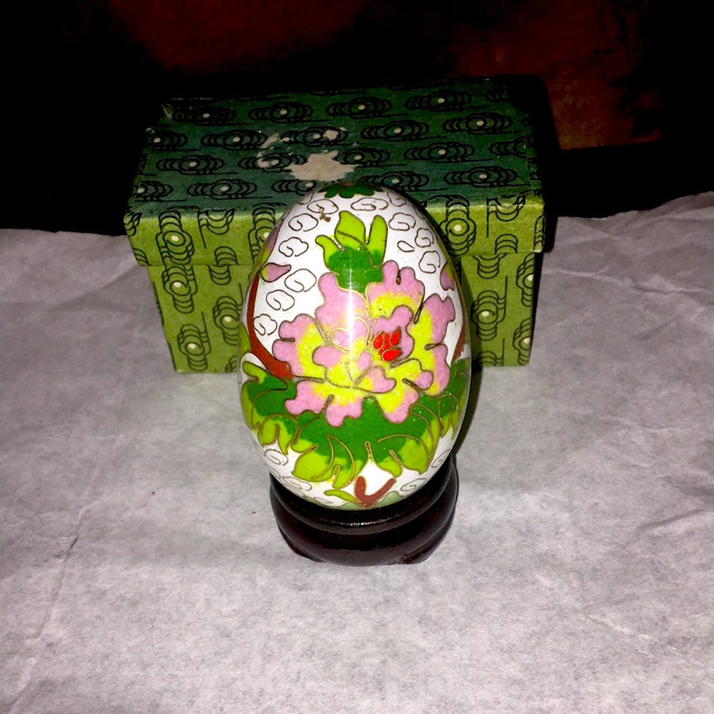 Decorative egg